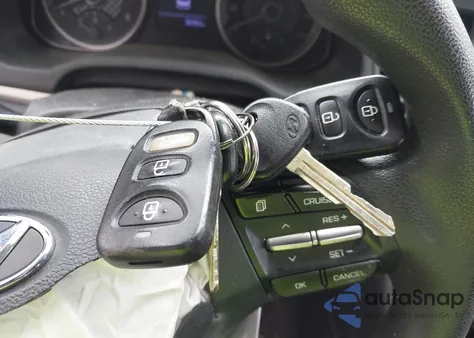 2020 Hyundai Elantra Se из США, поврежденный, VIN 5NPD74LF3LH596720